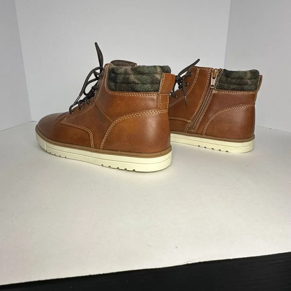 Thereabouts Newport Faux Leather Lace-Up Boots | Boys Size 6